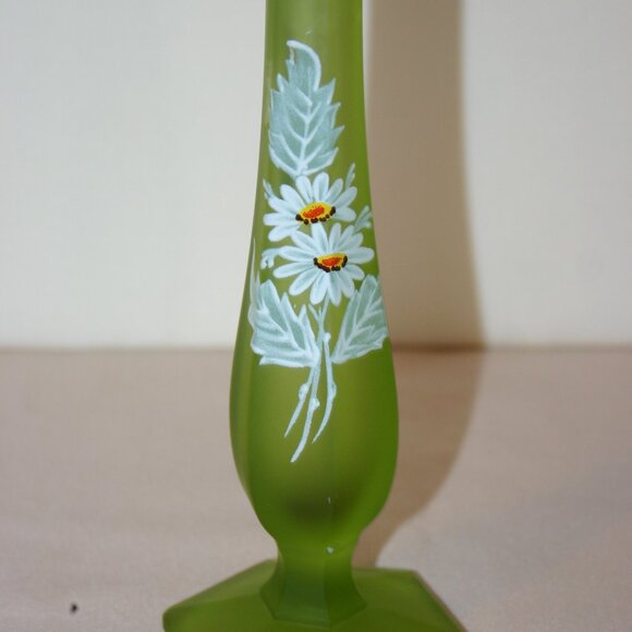 Westmoreland Frosted Green Swung Bud Vase R-982 - Picture 2 of 5